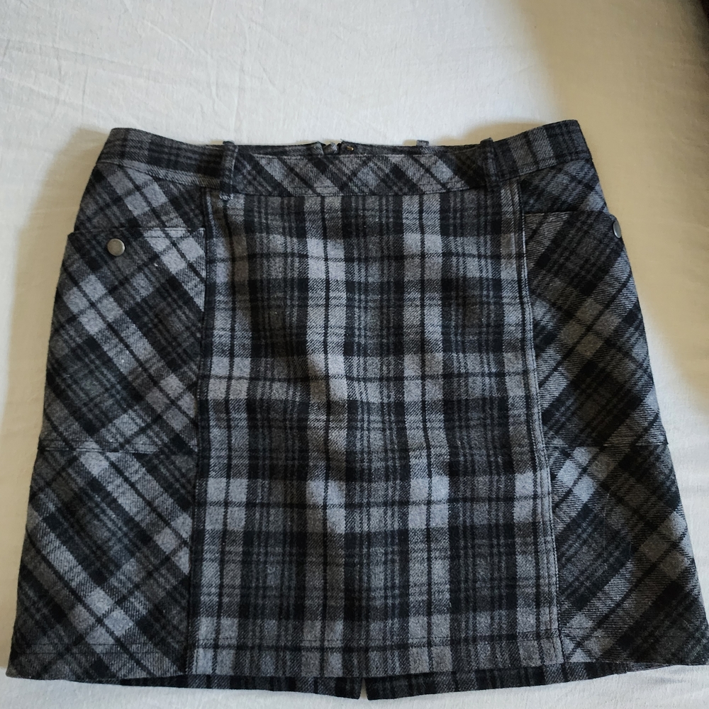 Eddie Bauer Black and Gray Plaid Mini Skirt